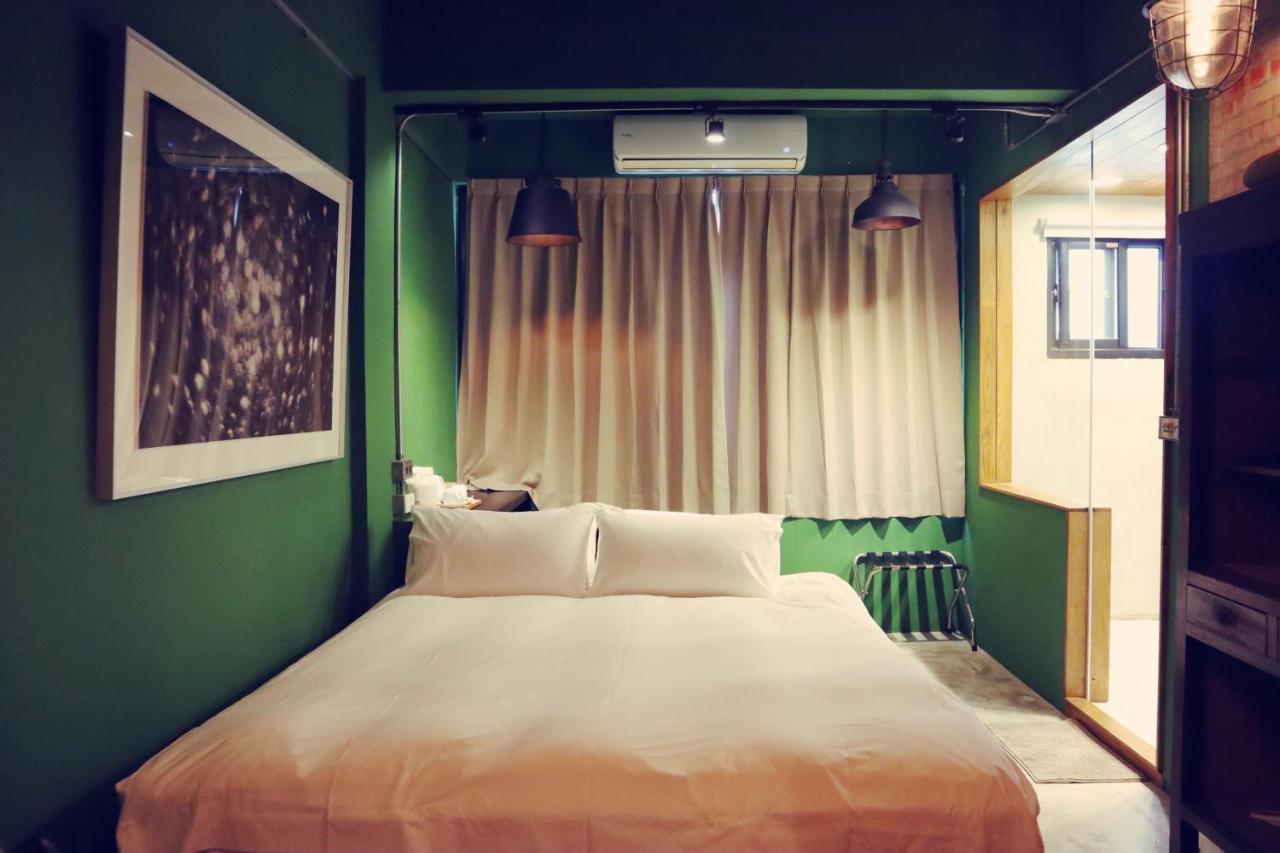 Travel Charger Hostel Hualien Eksteriør billede