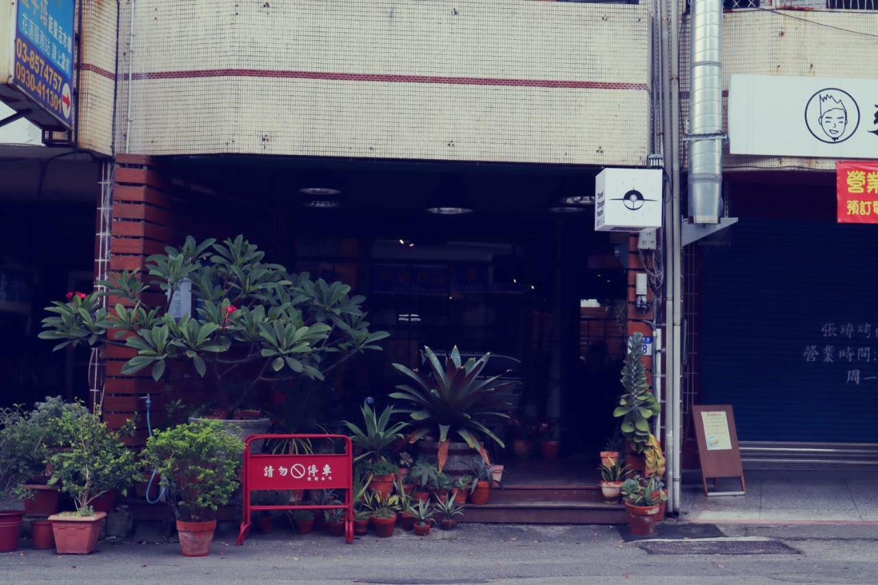 Travel Charger Hostel Hualien Eksteriør billede