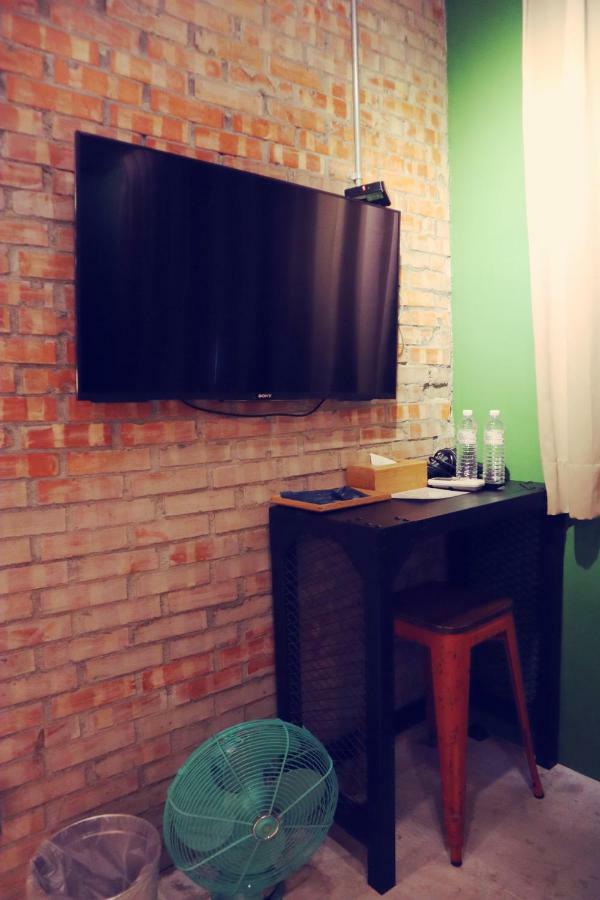 Travel Charger Hostel Hualien Eksteriør billede
